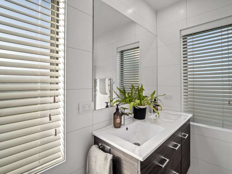 79 Te Oneroa Way Long Bay_17