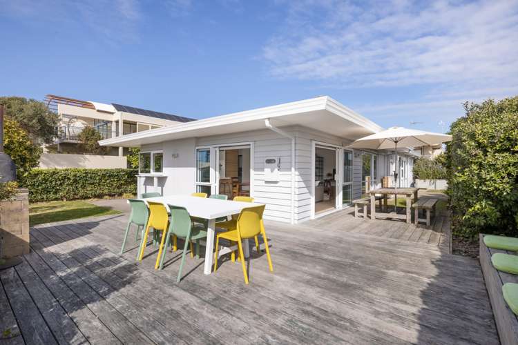 2/203 Oceanbeach Road_0