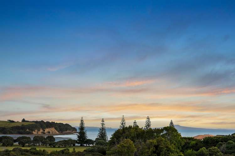 24 Kotanui Avenue Army Bay_7