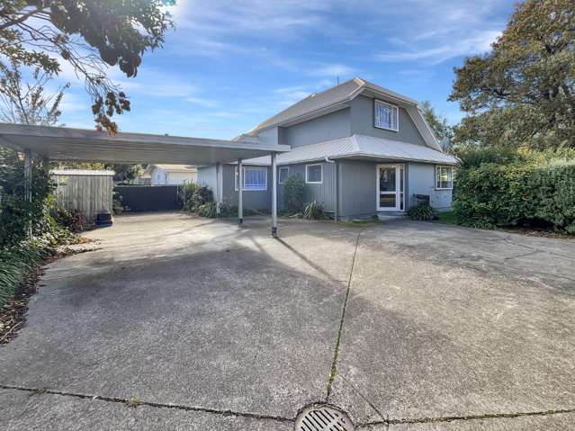ROSLYN - 5 BEDROOMS