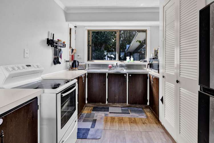 70 Camberwell Road Hawera_1