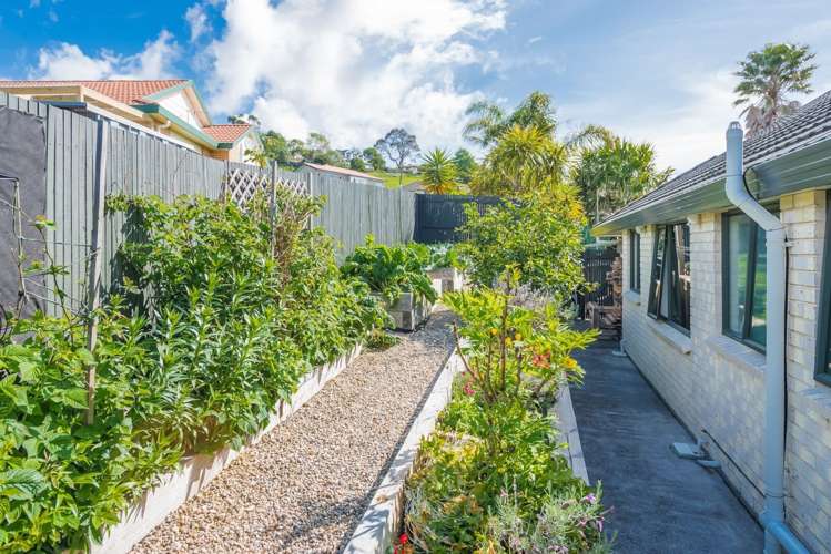 14 Libnai Avenue Clover Park_7