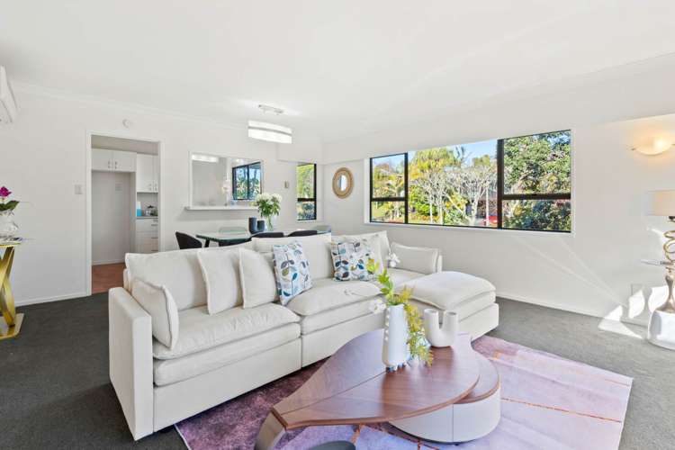 1/1 Bramley Drive Farm Cove_7