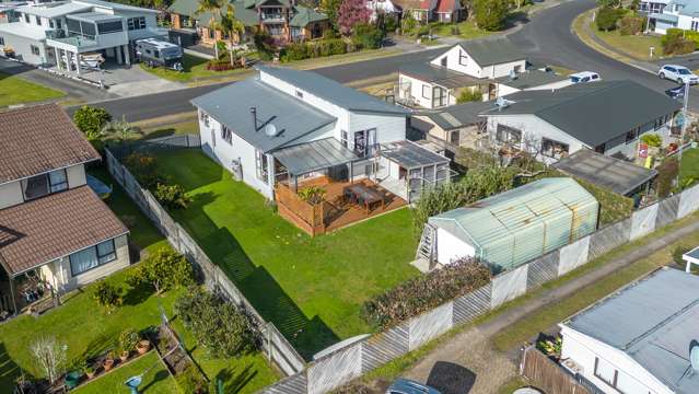 102 Awarua Place Whangamata_4