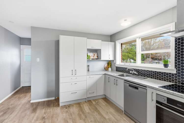 50 Staveley Street Avonhead_23