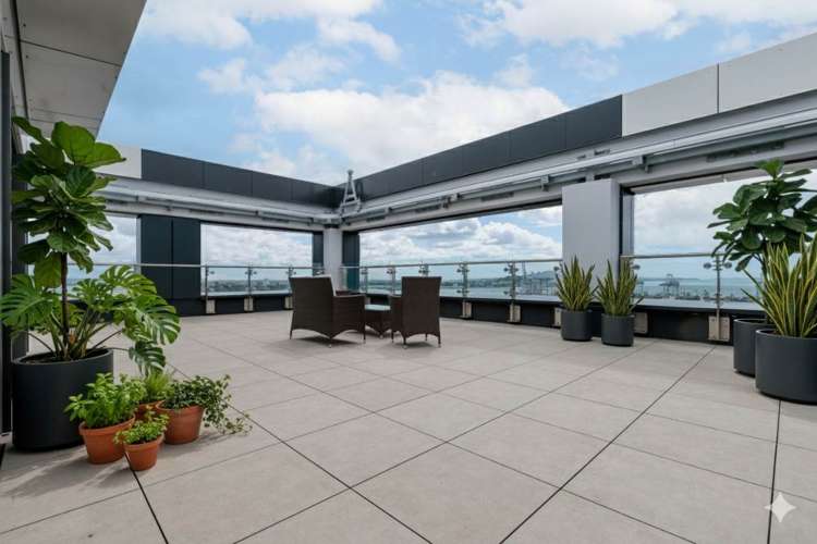 13A/100 Anzac Avenue City Centre_10