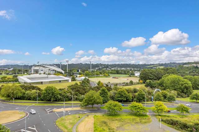 Top-Floor Living with a Rare Green Outlook
