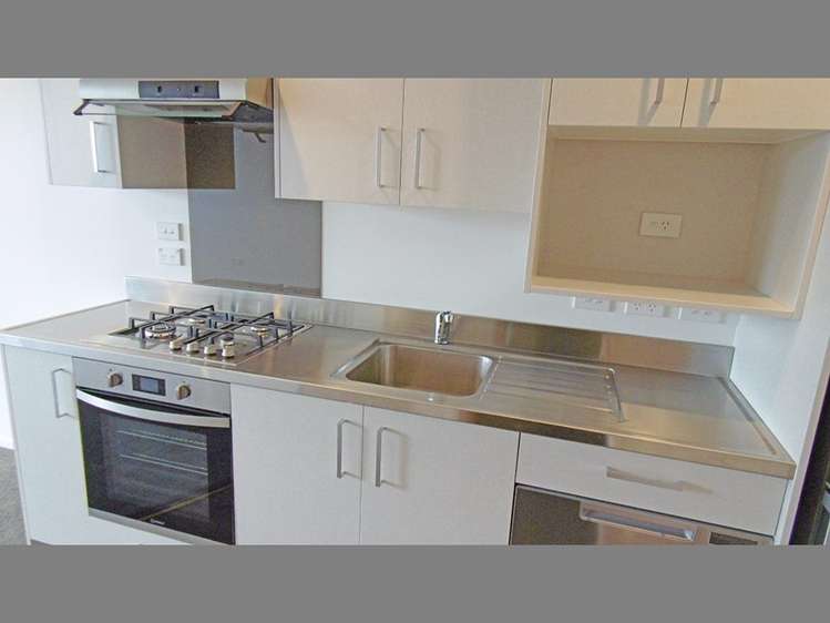 215/19 Charles St 10695_2