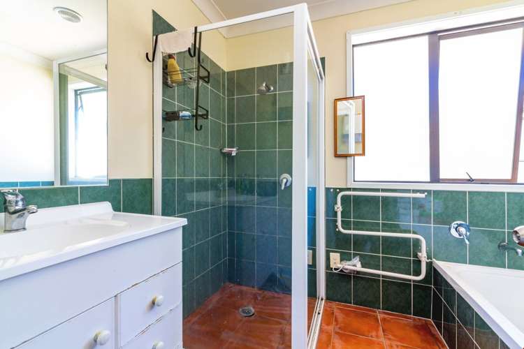 3171 Great North Road New Lynn_15