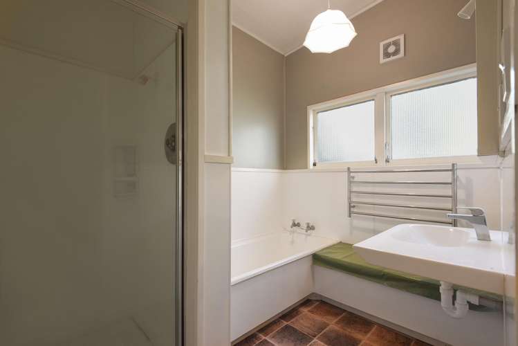 1 Russell Crescent Western Heights_8