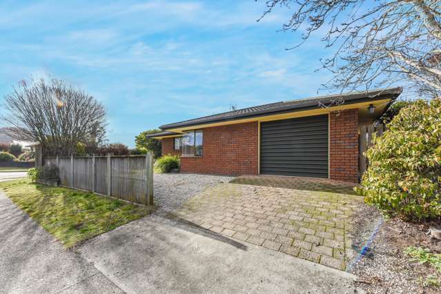 2 Harcourt Place Wakefield_2