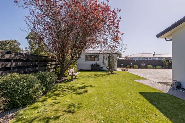 17 Farnborough Street Aranui_2