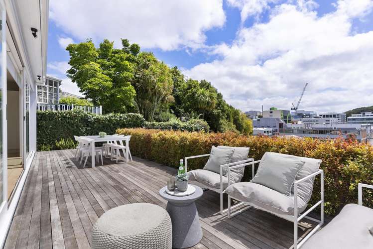 15 Seccombes Road Epsom_6