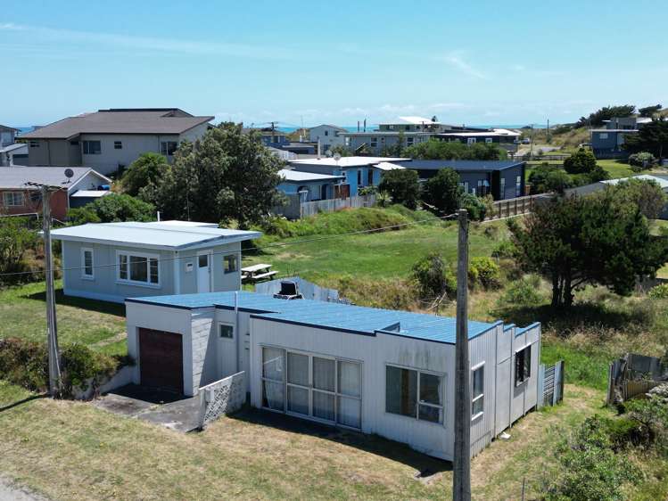 7 Ocean Beach Street Foxton Beach_19