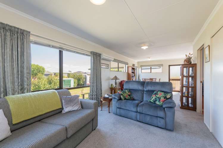 6 Birchwood Grove Richmond_7