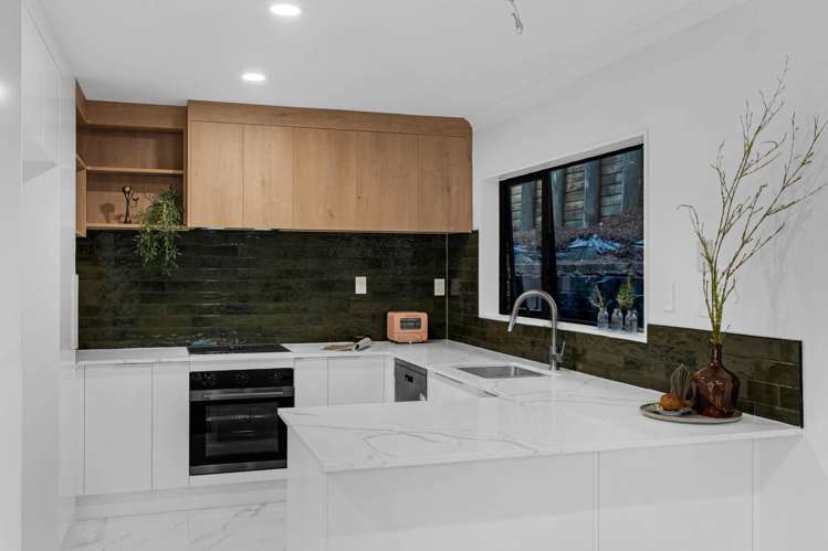 11 San Carlo Court Henderson Heights_12