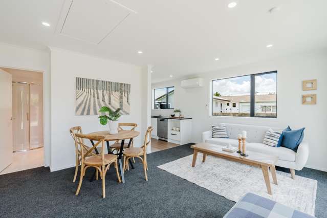 12 & 12A Oban Avenue Glenview_3