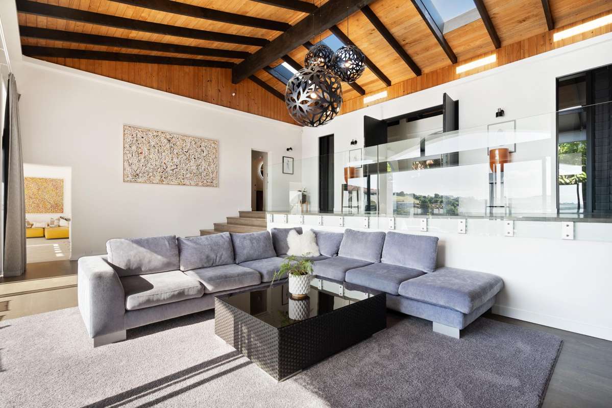 98-100 Riverview Road_1
