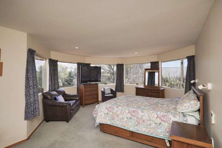 19 Littles Lane Woodend_18