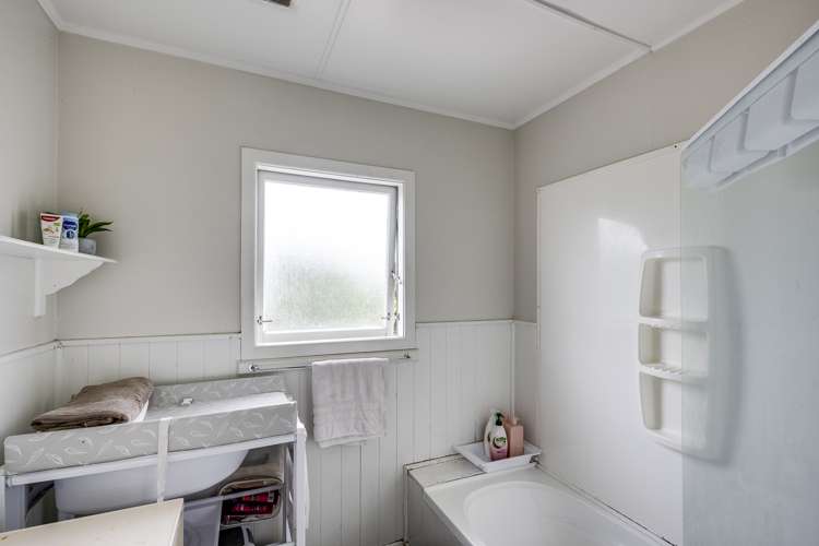 51 Liverpool Crescent Flaxmere_7