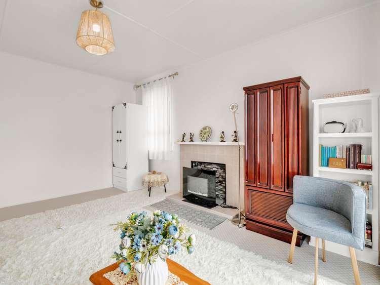 21 Elliott Crescent Owhata_11