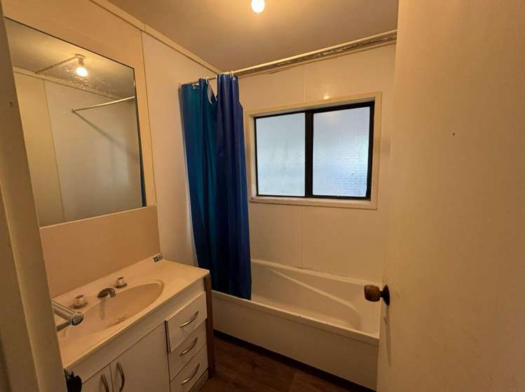 127A Lake Road Koutu_9
