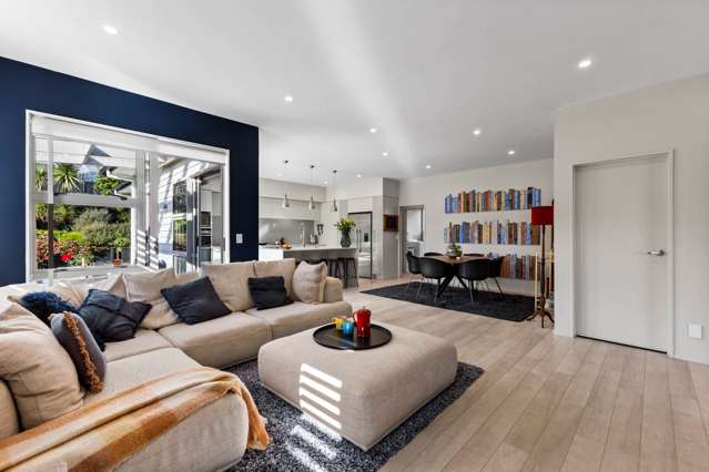 8 Kaiawa Street Beachlands_1