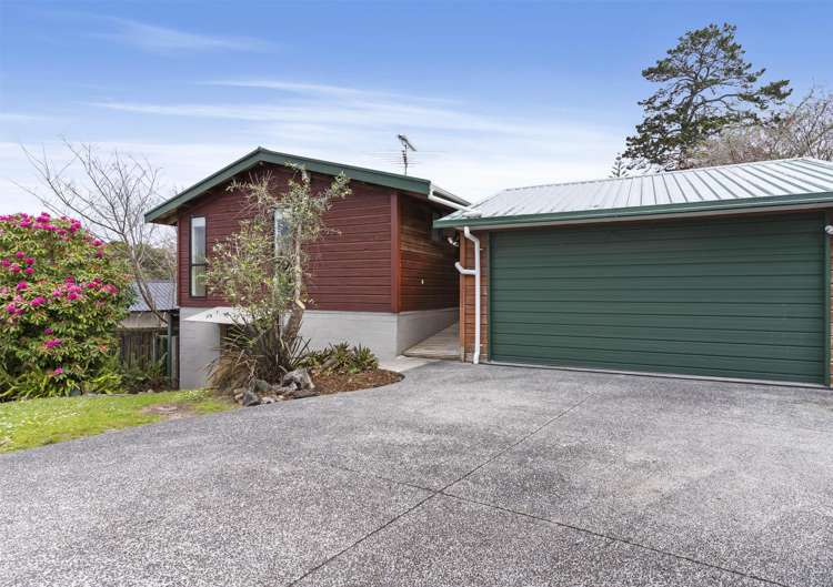 15 Woodhams Street Beach Haven_15