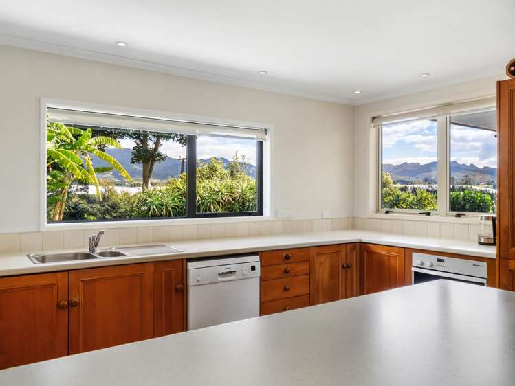 8 Pine Ridge Lane Aongatete_14