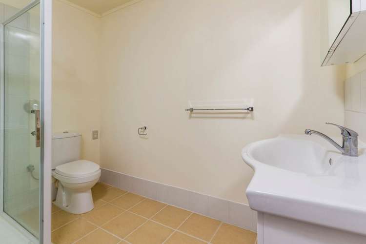 29 Jellicoe Road Murrays Bay_17