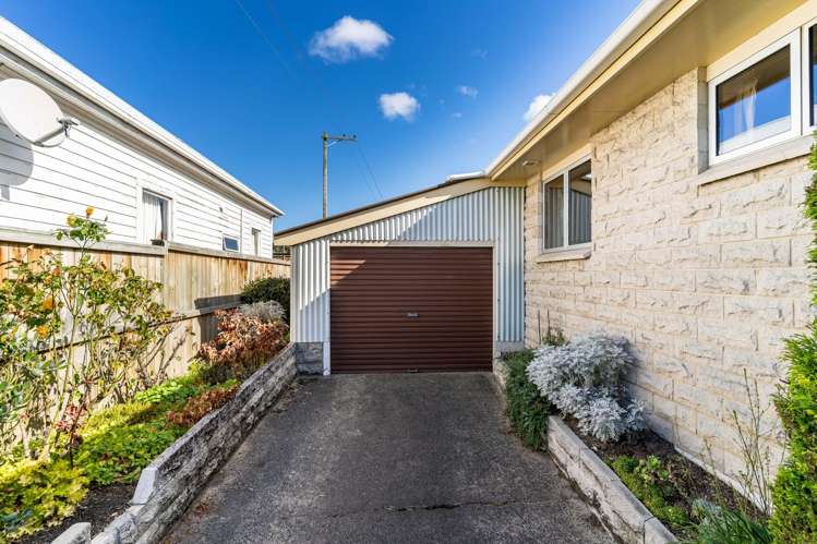 15B Baker Street Caversham_19