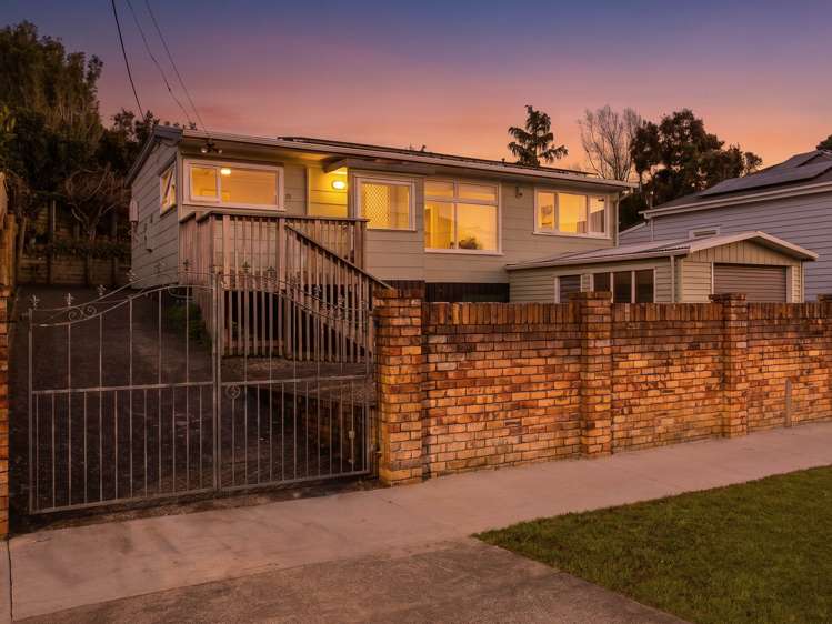 13 Awaroa Road_0