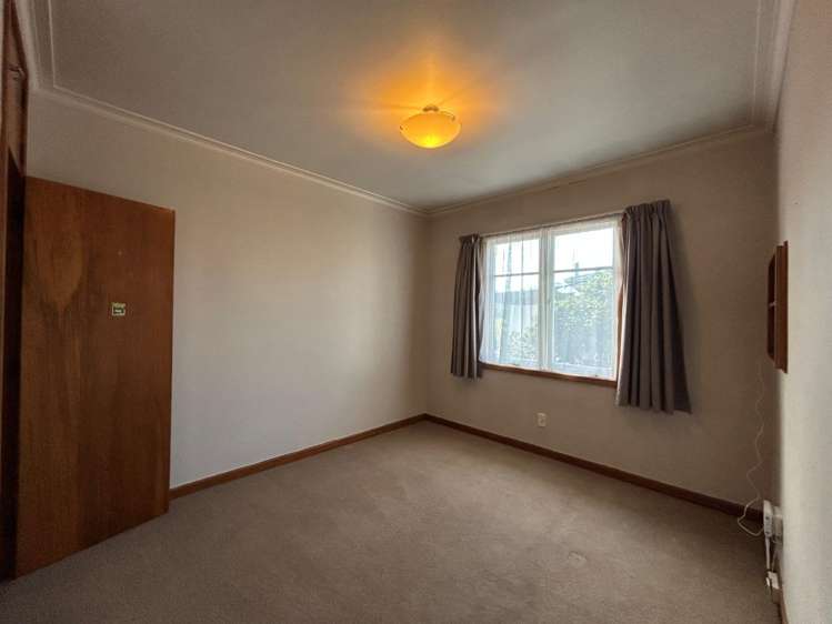 413 Collinge Road Mayfair_7