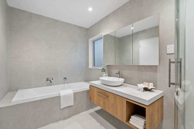 155 Bonair Crescent Silverdale_19