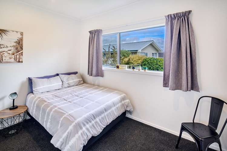 109a Gloaming Hill Titahi Bay_11