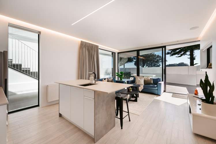 59 Marine Parade Mt Maunganui_29