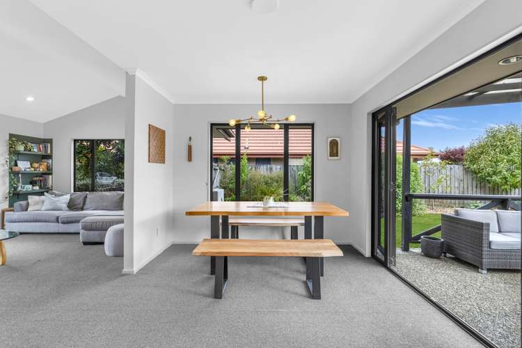 9 Ashdonleigh Grove Stoke_6