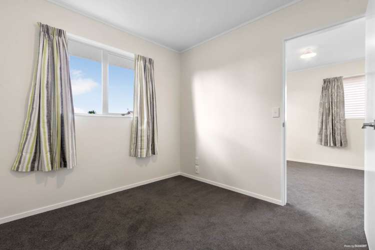 62 Tirimoana Road Te Atatu South_20