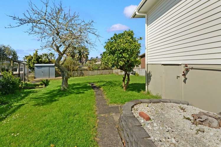 91 Lauderdale Road Birkdale_3