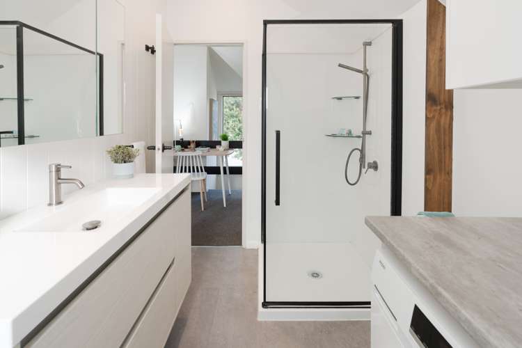 138 Akaroa Drive Maupuia_17