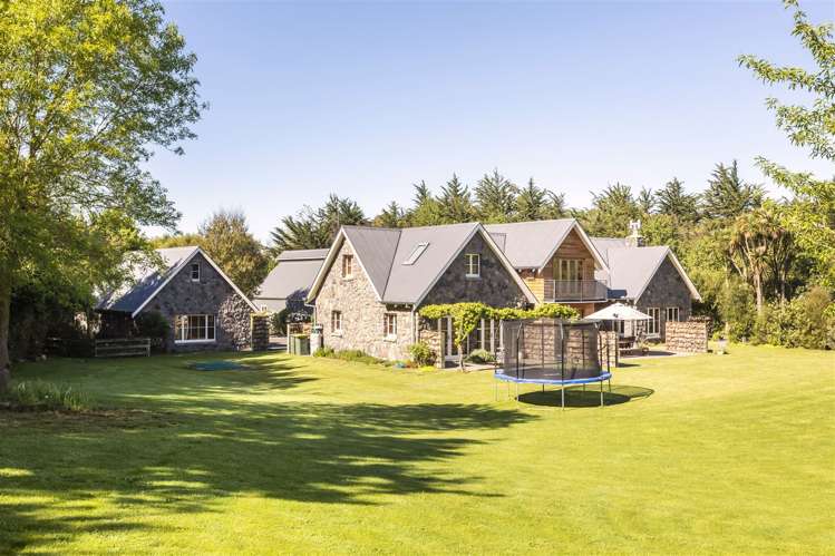 407 Halkett Road West Melton_8