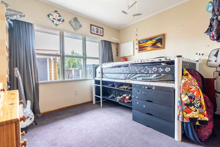 10 Parkdale Place Glenview_12