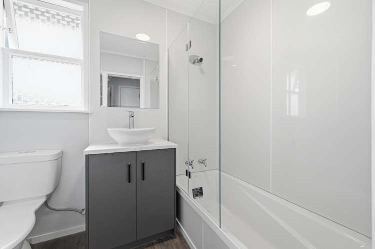 63 Pandora Avenue Sunnybrook_12