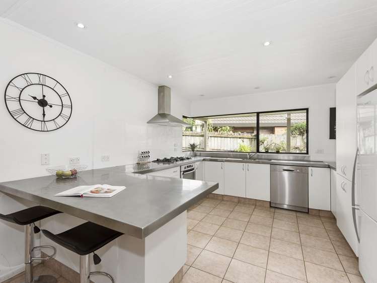 6 Cherrywood Street Pukete_1