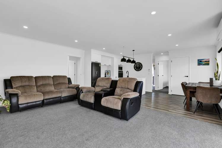 42 County Drive Hawera_8