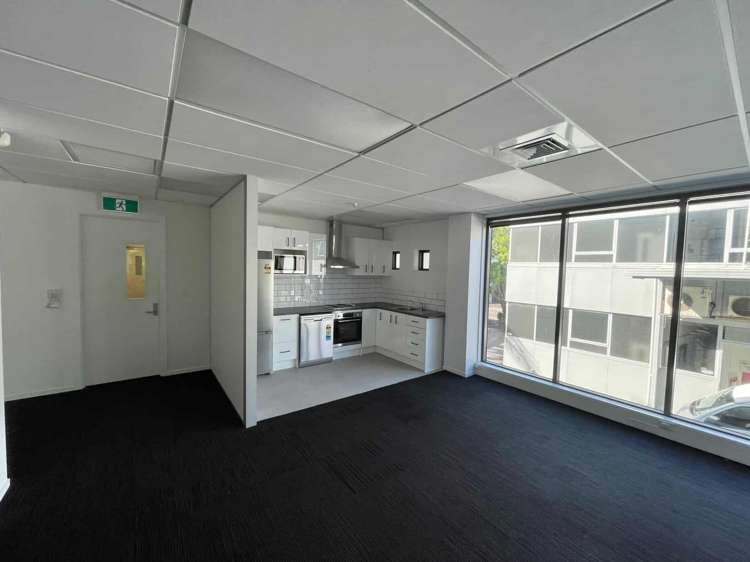 132 Hurstmere Road Takapuna_10