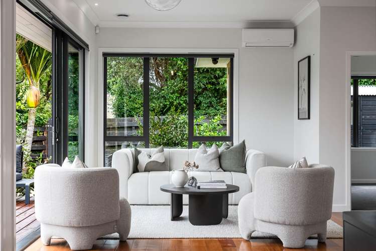 35 Rock Isle Road Torbay_21