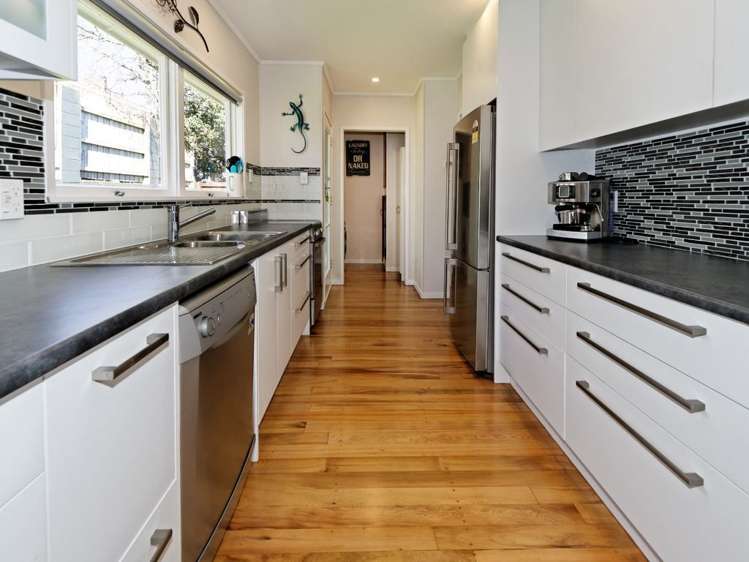 22 Sunnylaw Place Glen Eden_5