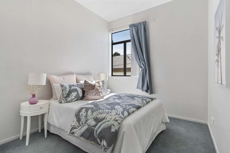 5/12 Herons Way Northcote_13