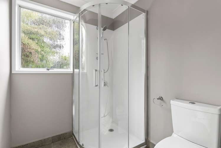 19 & 19A Sunburst Lane Torbay_12